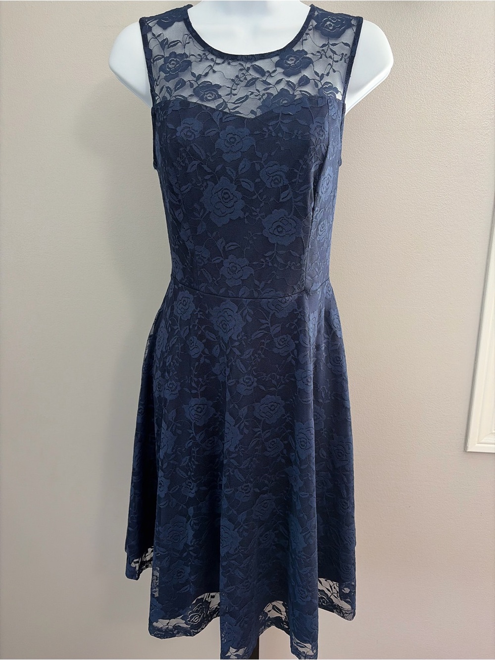 Dressystar- Navy Floral Lace Sleeveless Dress